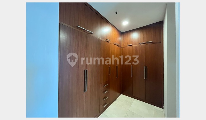 Expat's Top Choice! Elegant 3-Bedroom at Senayan Residence, Private Lift – Comfort, Class, Convenience 2