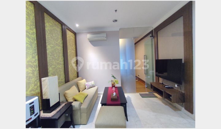 Hot Deal! Nice 2BR Residence 8 Senopati, Fully Furnished, High Quality Building, Properti Favorit Para Ekspatriat