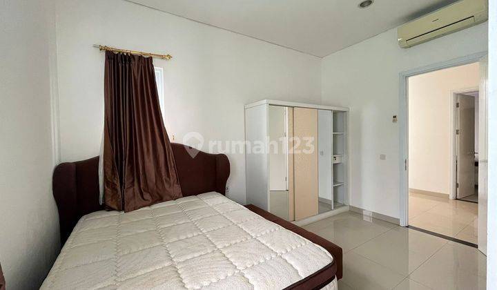 Spectacular Housing Compound, Nice Pool, 24 Hours Security And Fully Furnished With 2BR At Bsd Area Near To Toll Gate 2