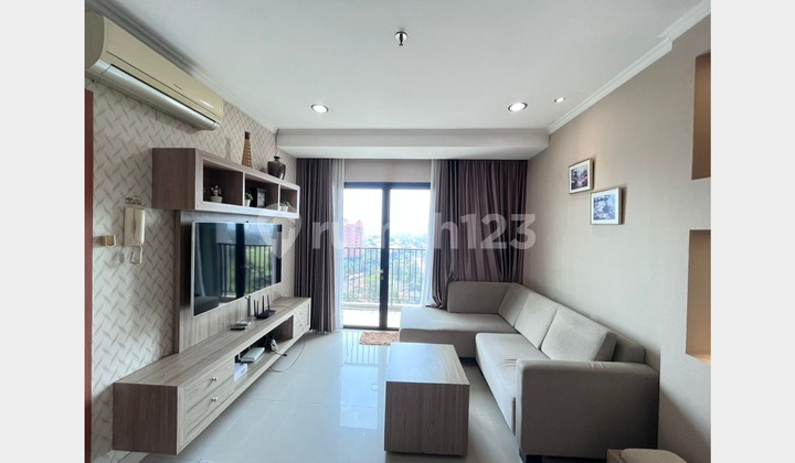 Worthy Elegant Unit with 2 Bedroons at Hamptons Park Near Pondok Indah Golf Course 1