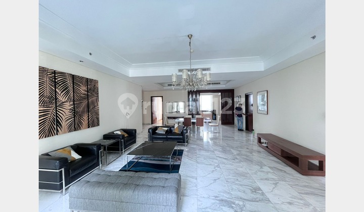 ruang keluarga exclusive 3br unit, spacious and