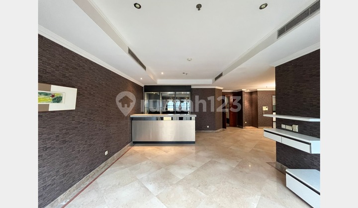 Modern Unit High Quality with Comfortable 3 Bedrooms at Kusuma Chandra, Prime SCBD Area