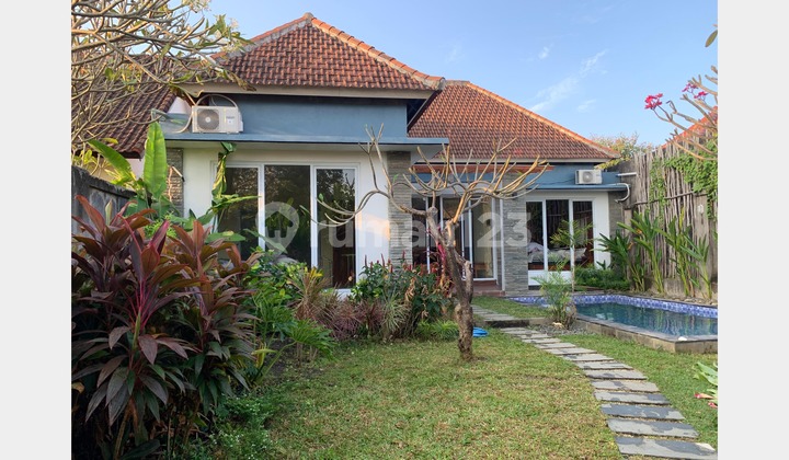 Disewakan Villa Nyaman di Jl. Betngandang Sanur Bali. Akses mudah Lokasi Strategis Disewakan Villa Nyaman di Jl. Betngandang Sanur Bali. Akses mudah Lokasi Strategis