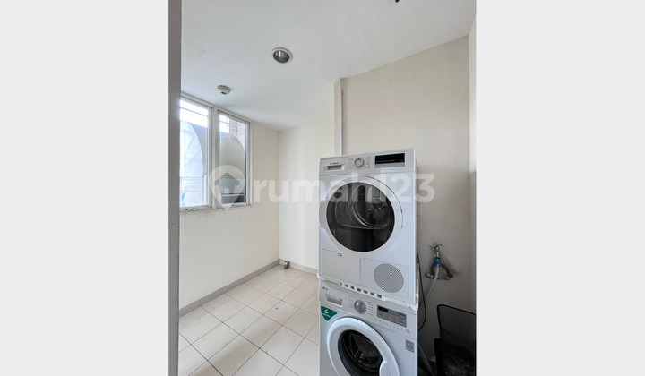 foto lainnya exclusive 3br unit, spacious and