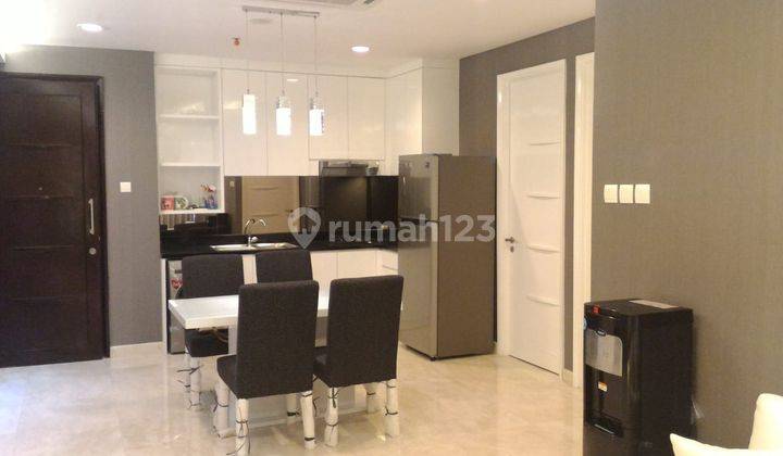 ruang makan very comfortable unit with 2