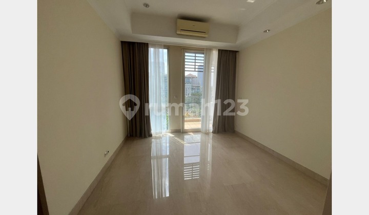 kamar tidur excellent spacious low-rise private apartment