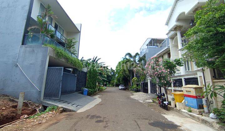 Rumah Mewah Dengan 3 Lantai, Big Size, One Gate 24 Hours Security Housing Compound di Area Permata Buana Jakarta Barat 2