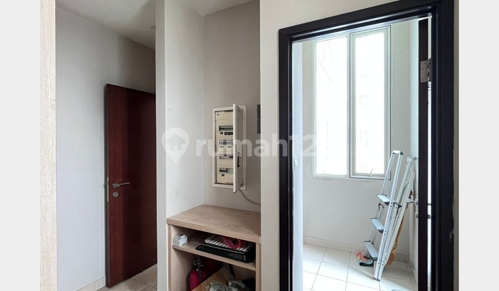 Luxury and Elegant Unit Perfect Family 3 Bedrooms at The Peak Residence in Prime Area