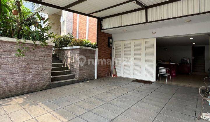 Dijual Tempat Tinggal Premium di Cilandak Barat Rumah Besar Dan Elegan Dengan 4 Kamar 2