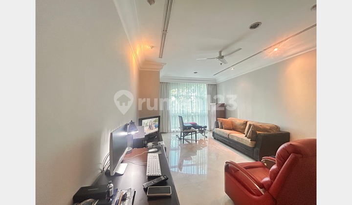 Dijual Unit 3 Kamar, Fully Furnished Sangat Terawat dan Luas di Simpruk Terrace