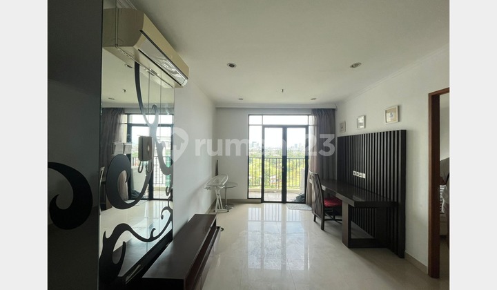 Tranquil & Stylish 2-Bedroom Escape in Hampton Park Apartment, Good Facilities and Building