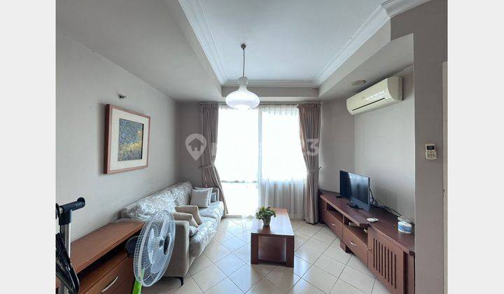Comfortable Bright Natural Light type 1 Bedroom Unit at Batavia Apartment Near MRT Station 2