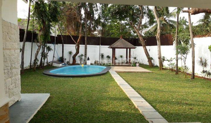 Modern 2 Storey House With Cozy 4 BR And Private Pool In Strategic Kemang Area 1