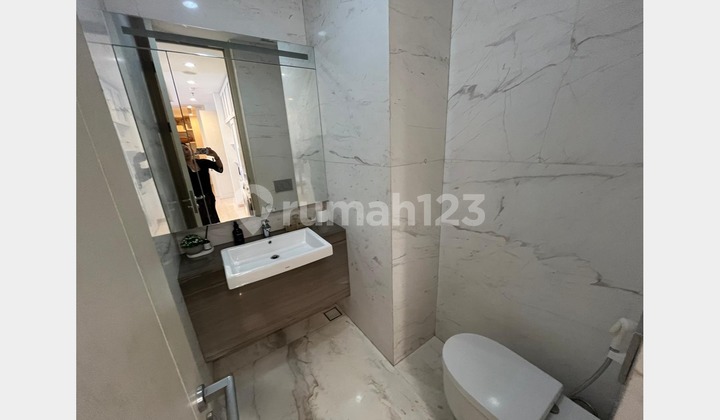 Refined Urban Living, Modern 2 BR Minimalist At Izzara Apartment 2