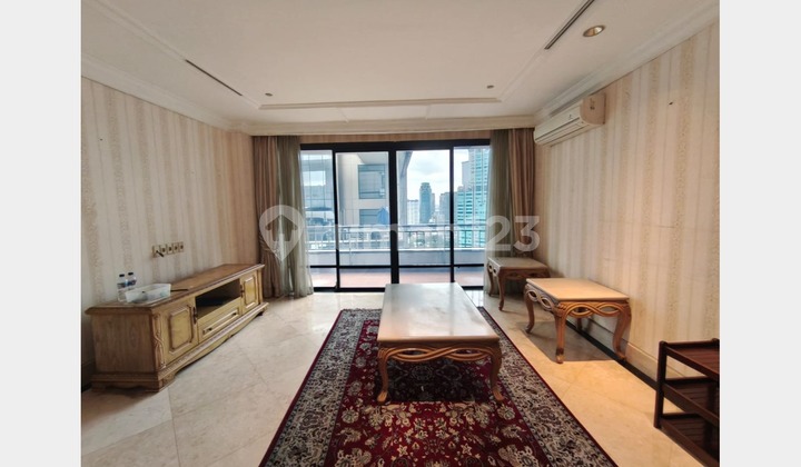 Jual Murah, Langsung ke Pemilik, Apartemen Cantik, Luas dan Nyaman dengan 4 Kamar Tidur di Sailendra Apartemen, Prime Area 2