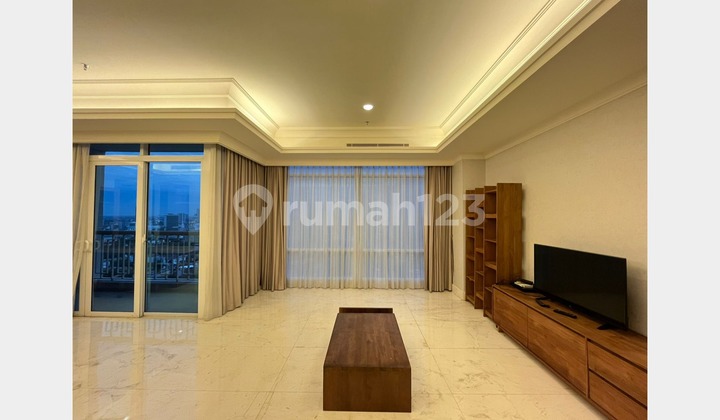 Exclusive Botanica 2BR Apartment for Rent, Private Lift Access & Balcony View 1