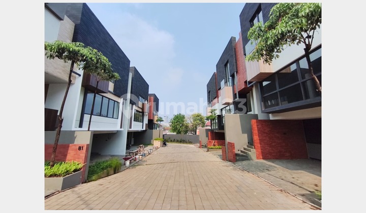 Exclusive 4-Story Residence for Lease, Nice 4 Bedrooms – Modern Design, Brand New, and Top Location at Antasari Area