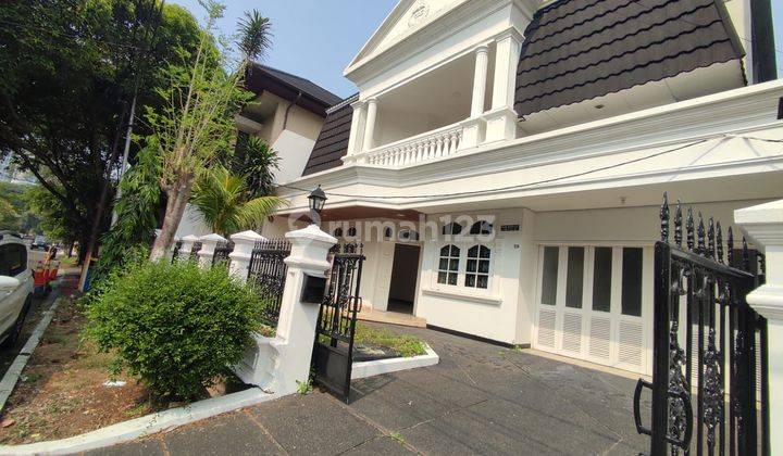 Nice House And Strategic Area With 5 Bedroom Fully Furnished, Walking Distance To The Pondok Indah Mall 2, In In Pondok Indah Area 1