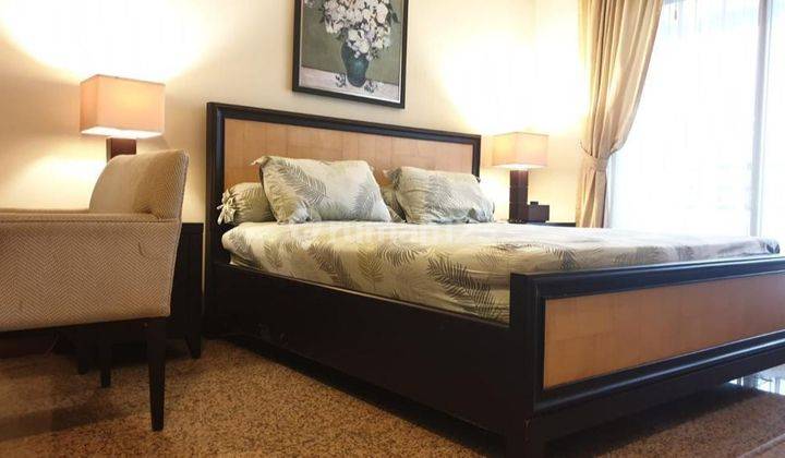kamar tidur spacious living area with comfy