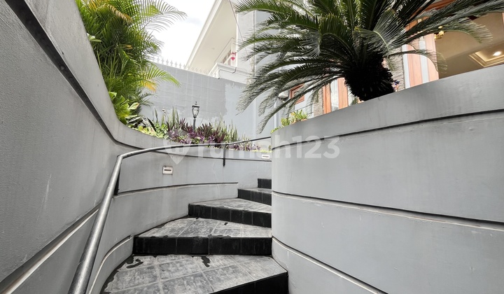 Sewa Rumah Kebayoran Baru, Dharmawangsa, Jakarta Selatan 2