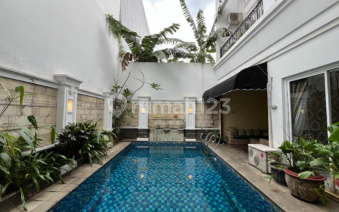 HOUSE ON DENPASAR - KUNINGAN STREET