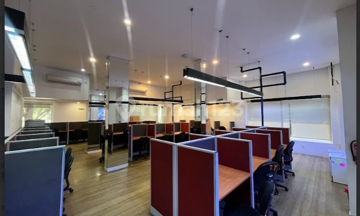 2-STORY OFFICE BUILDING ON MAIN ROAD IN MENTENG 2