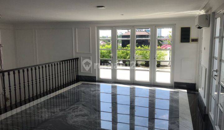 Rumah Mewah Fully Furnished Di Menteng 2