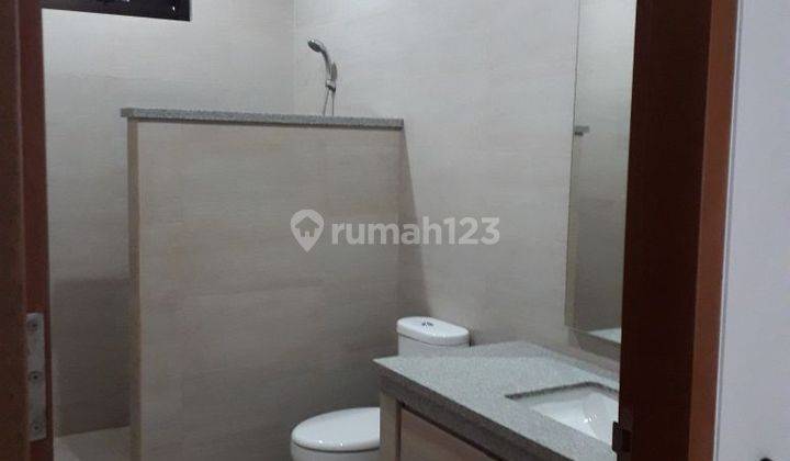 Rumah Brand New Di Senayan Dekat Senayan City 3