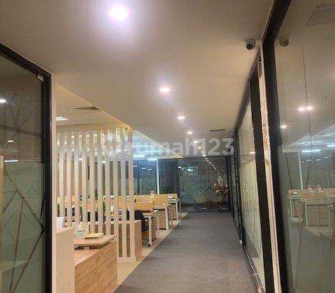 Ruang Kantor Di Sahid Sudirman Center