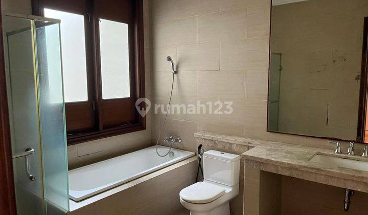 For Lease A Well Built Strategic House At Menteng