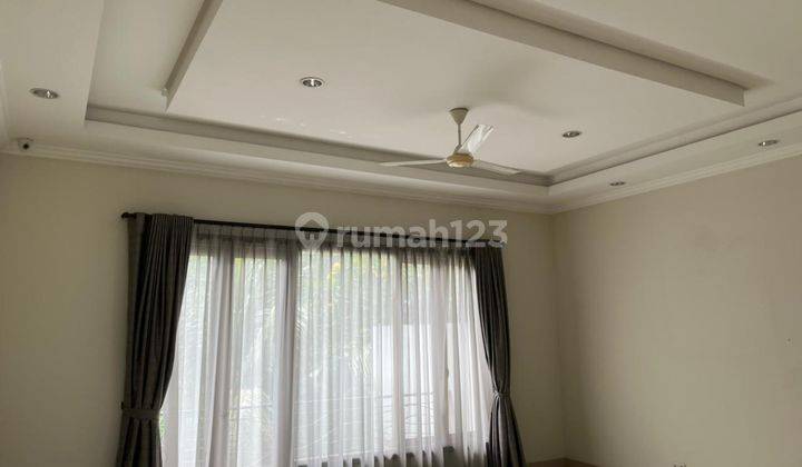 For Lease A Well Built Strategic House At Menteng