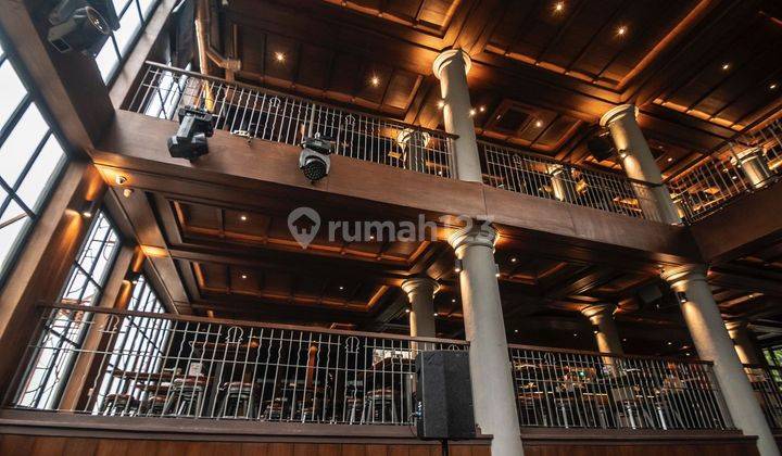 Ruang Usaha Mega Kuningan