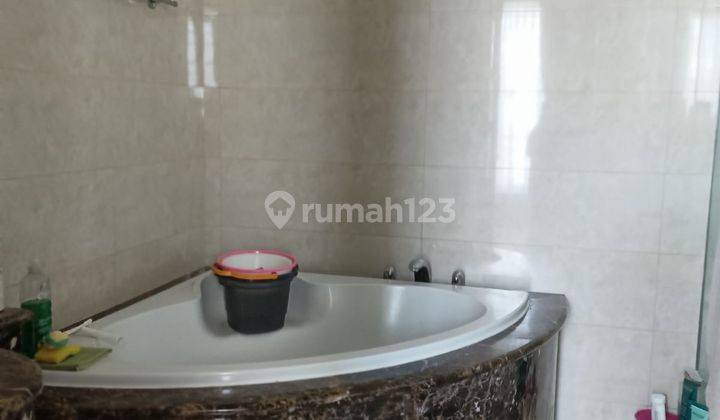 Rumah Bagus Di Kebon Kacang Dekat Ke Metro Tanah Abang