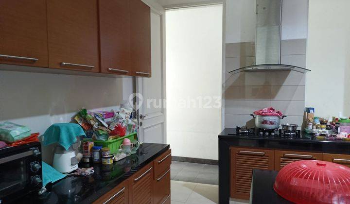Rumah Bagus Di Kebon Kacang Dekat Ke Metro Tanah Abang