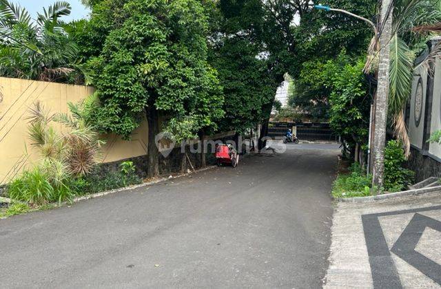 Rumah Lama Hitung Tanah Di Jl. Dharmawangsa Kebayoran Baru Lokasi Sepi Dan Tenang 2