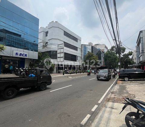 2 Ruko Gandeng Di Jl. Juanda Dipakai Alfamart