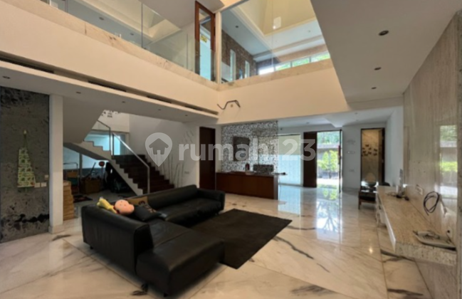 Rumah di Menteng Cocok untuk Klinik Kecantikan atau Kantor 2