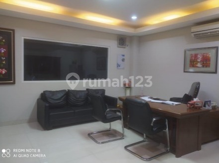 Gedung Show Room Pancoran Mas, Depok Gedung Show Room Pancoran Mas, Depok