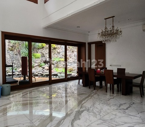 Rumah di Bukit Gading Mediterania-Kelapa Gading