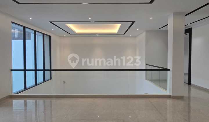 Rumah Menteng Brand New 3Lt 2