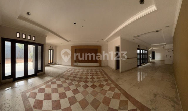 Rumah Menteng Dekat Teuku Umar