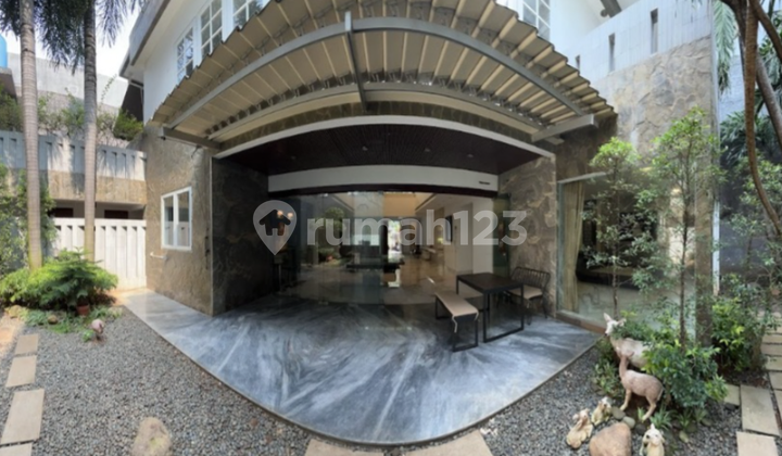 Rumah di Menteng Cocok untuk Klinik Kecantikan atau Kantor