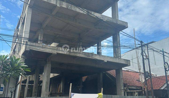 Rumah Setengah Jadi Di Bendungan Hilir 