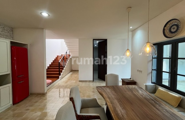 Rumah Bagus di Bangka Kemang Area 2