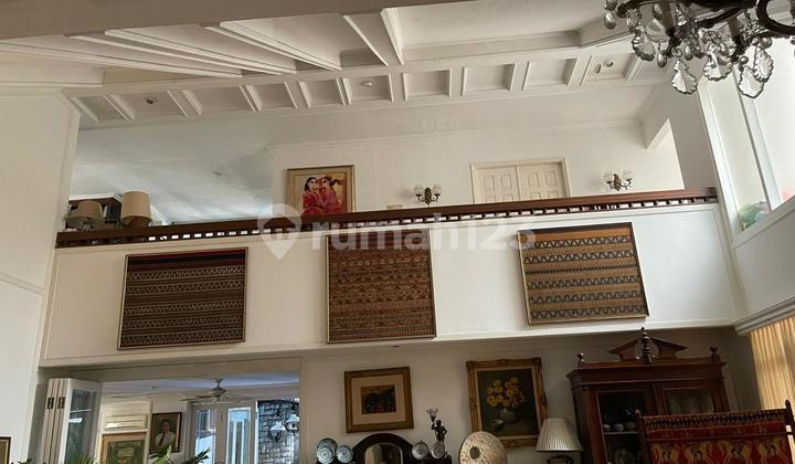 RUMAH LAMA TERAWAT DI AREA HANG TUAH / PAKUBUWONO  2