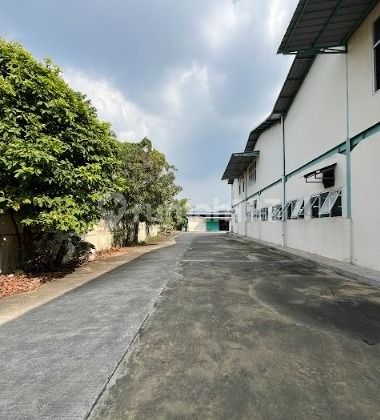 FACTORY WAREHOUSE IN DAAN MOGOT