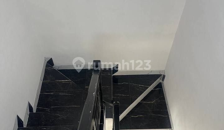 Rumah Baru Depan Taman di Komplek Jatinegara Baru Buaran Jakarta Timur 2