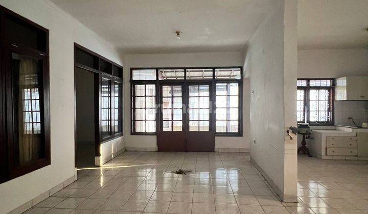 Rumah Modern Komplek Jalan Lebar Pondok Bambu Jakarta Timur 2