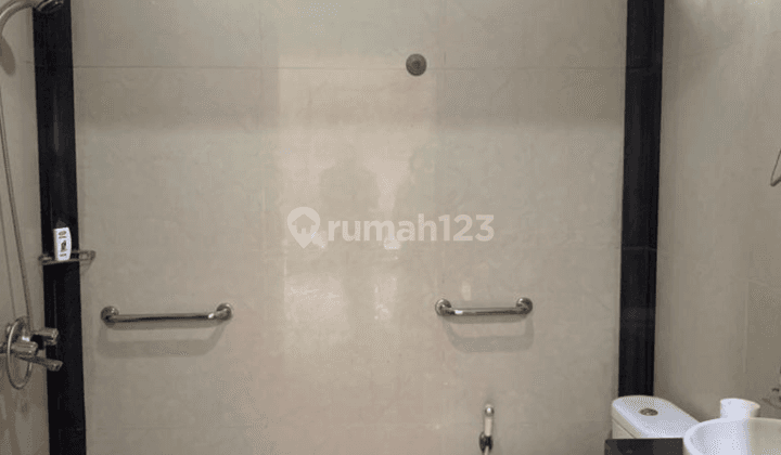Rumah Mewah Dan Megah Komplek Pati Abri Bambu Apus 10