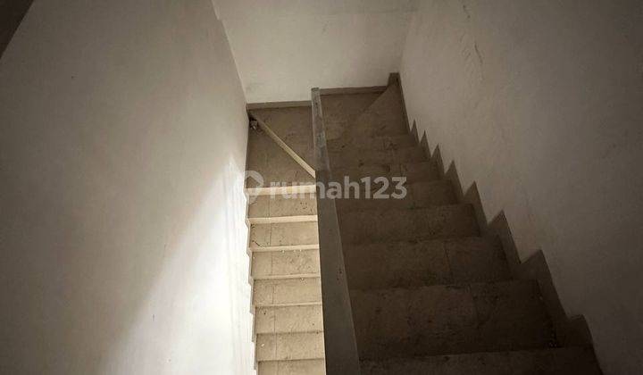 Ruko Pinggir Jalan Raya Pahlawan Revolusi Pondok Bambu Jakarta Timur 9